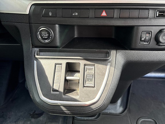 Peugeot e-Expert 21 of 22