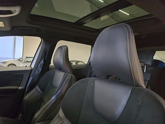 Volvo XC60 16 of 26