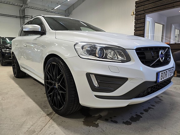 Volvo XC60 13 of 26
