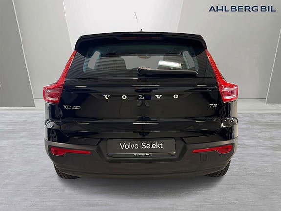 Volvo XC40 10 of 10