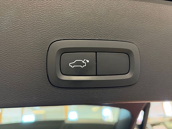 Volvo XC40 7 of 10