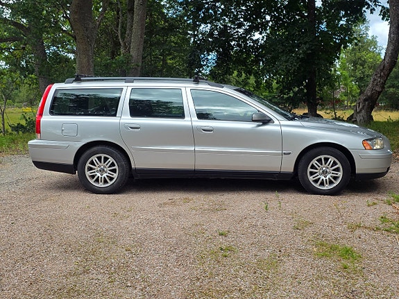 Volvo V70 5 of 11