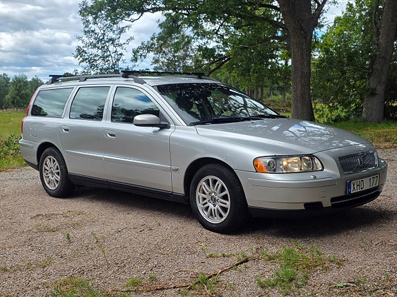 Volvo V70 6 of 11