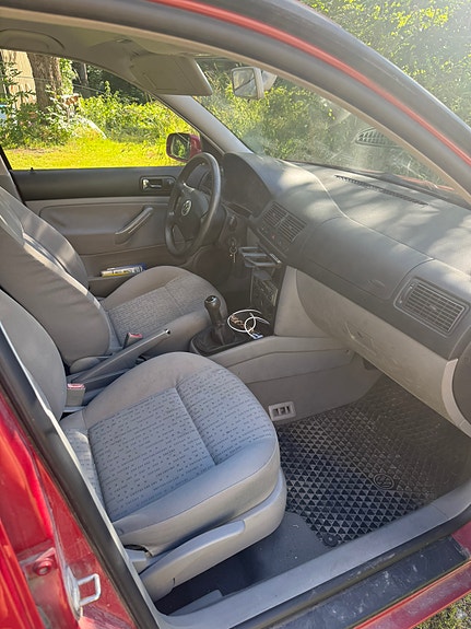 Volkswagen Golf IV 3 of 5