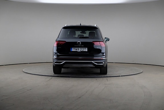 Volkswagen Tiguan Allspace 2 of 3