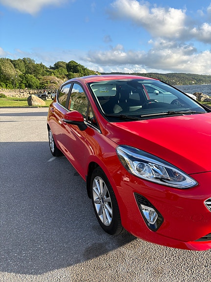 Ford Fiesta 4 of 5