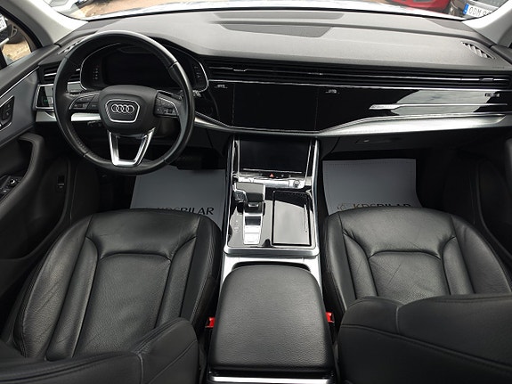 Audi Q7 13 of 16