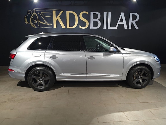 Audi Q7 4 of 15