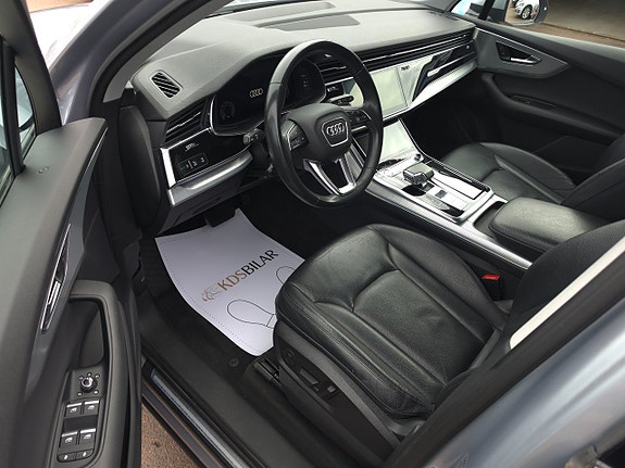 Audi Q7 7 of 16