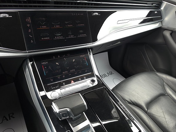 Audi Q7 8 of 16