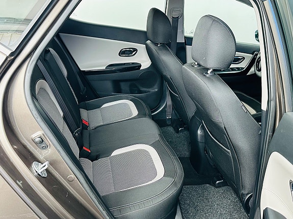 Kia Ceed 15 of 18