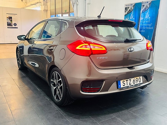 Kia Ceed 6 of 18