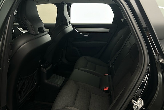 Volvo V90 13 of 25