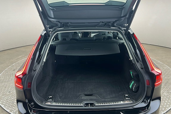 Volvo V90 14 of 25