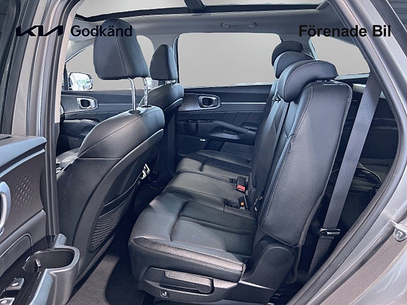 Kia Sorento 9 of 14