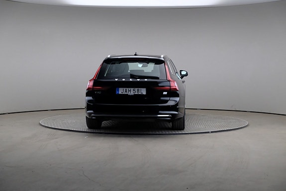 Volvo V90 2 of 3