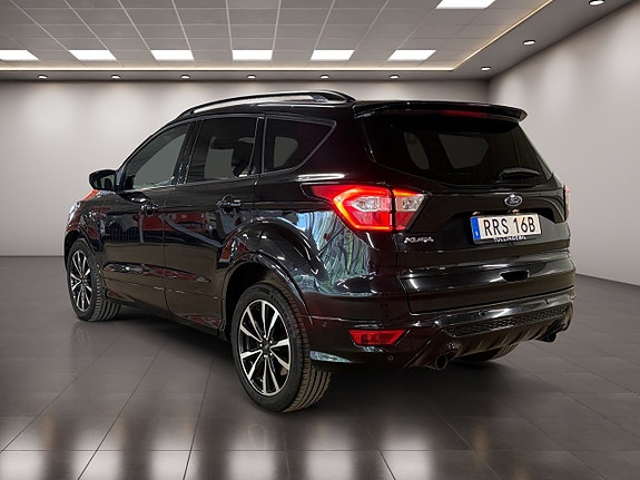 Ford Kuga 3 of 5