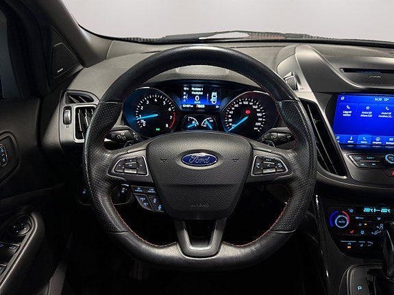 Ford Kuga 11 of 23