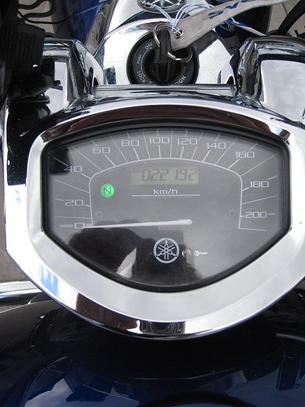 Yamaha XVS1300 Midnight Star 3 of 8