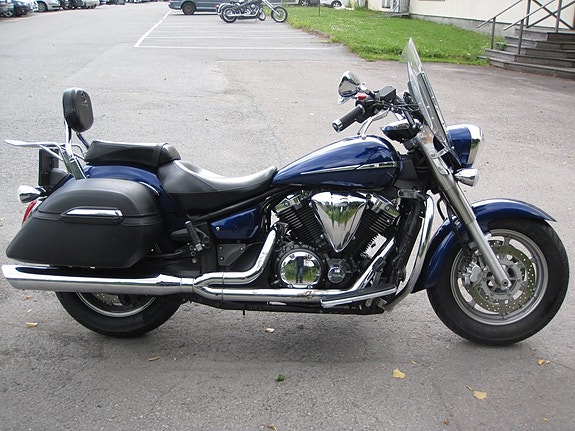 Yamaha XVS1300 Midnight Star 6 of 8
