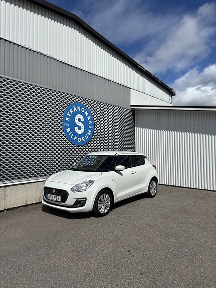 Suzuki Swift 2 of 5