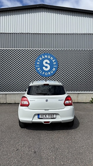 Suzuki Swift 17 of 18