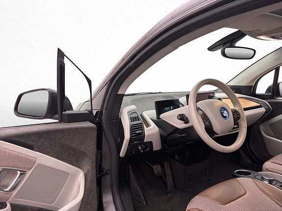 BMW i3s 10 of 27