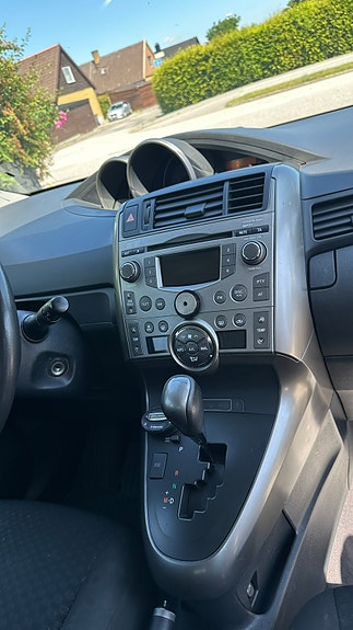 Toyota Verso 11 of 12