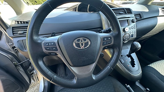 Toyota Verso 6 of 12