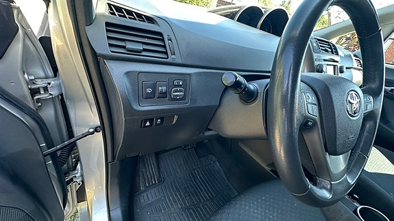 Toyota Verso 9 of 12