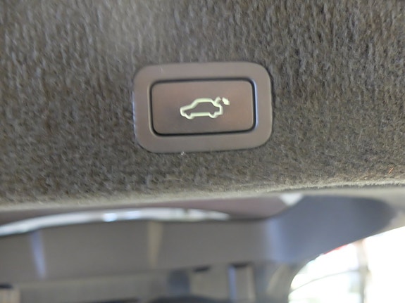 Volvo V70 11 of 12