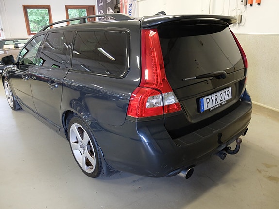 Volvo V70 4 of 12