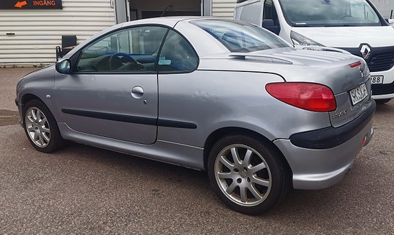 Peugeot 206 CC 3 of 5