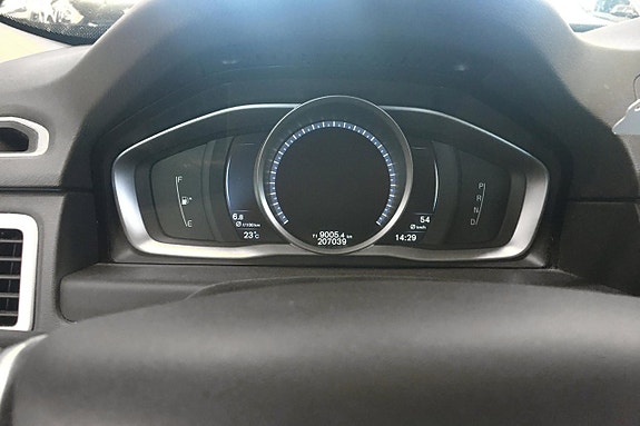 Volvo V70 11 of 12