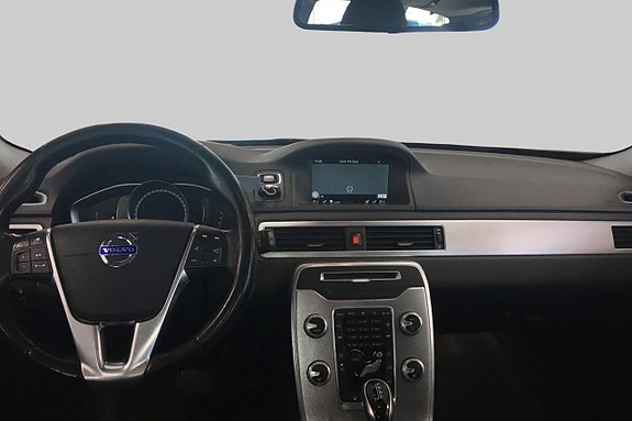 Volvo V70 7 of 12