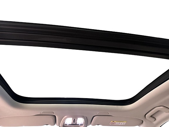 Volvo XC60 12 of 16