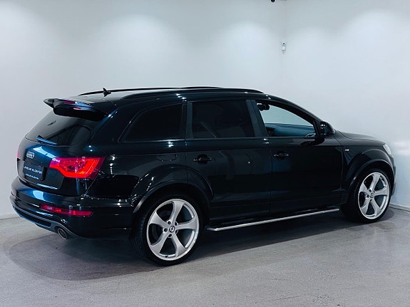 Audi Q7 24 of 24