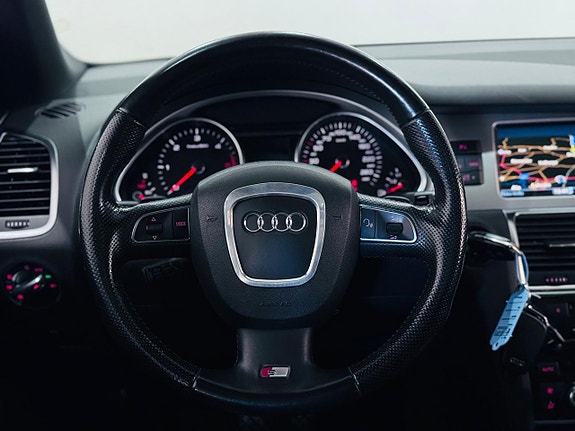 Audi Q7 21 of 24