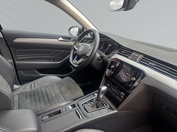 Volkswagen Passat 6 of 9