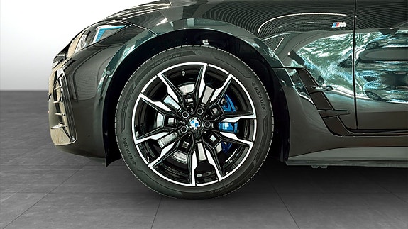 BMW i4 9 of 9