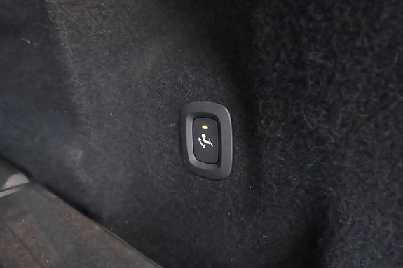 Volvo XC60 26 of 30