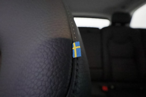 Volvo XC60 30 of 30