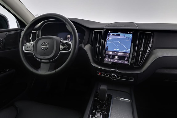 Volvo XC60 8 of 30