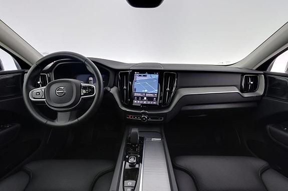 Volvo XC60 7 of 30