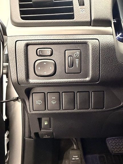 Lexus CT200h 18 of 29