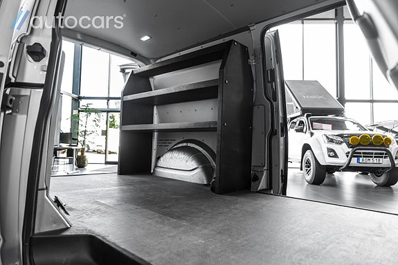 Volkswagen Transporter 15 of 27