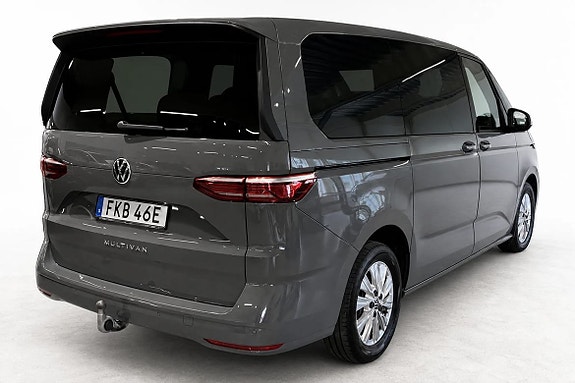 Volkswagen Multivan 4 of 19