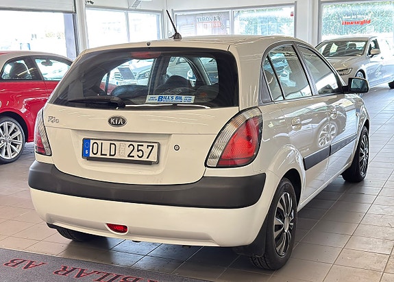 Kia Rio 9 of 10