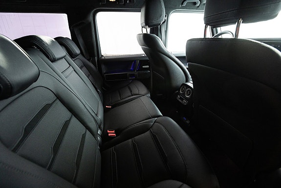 Mercedes-Benz G63 21 of 30
