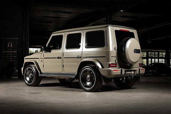Mercedes-Benz G63 4 of 5